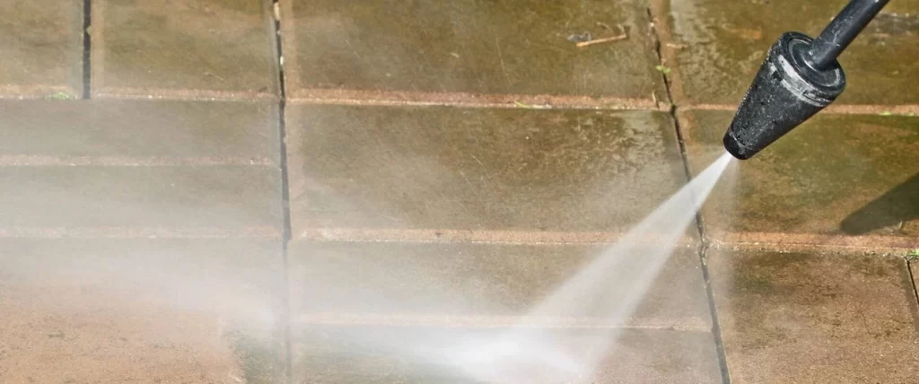 بکار بردن انواع کارواش خانگی به منظور شستشو