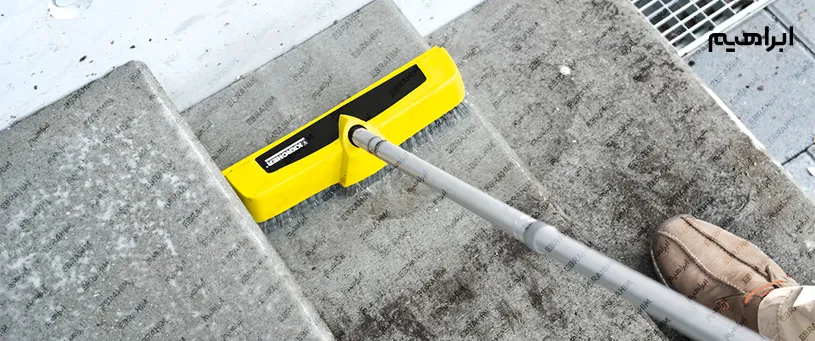 تمیز کردن راه پله