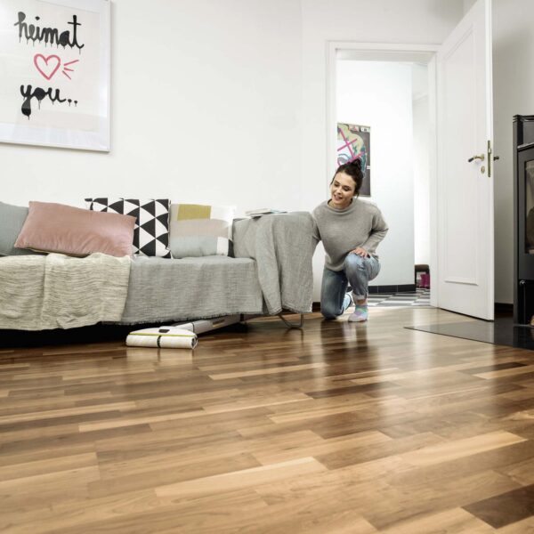 زمین‌ شوی شارژی EWM 2 خانگی کارچر