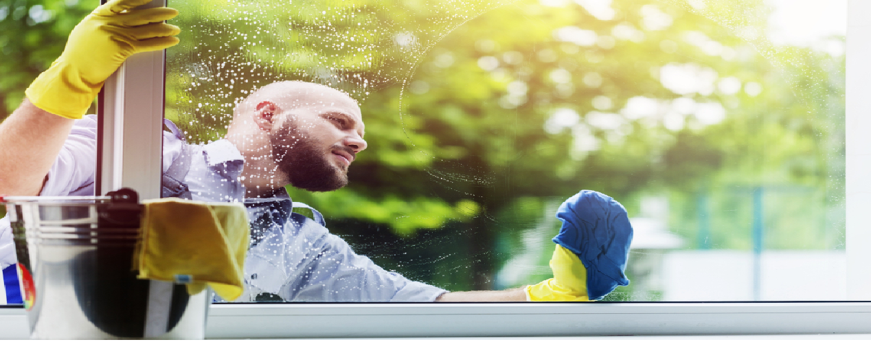 استفاده از شیشهشوی برای تمیز کردن شیشه استفاده از شیشهشوی برای تمیز کردن شیشه