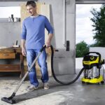 استفاده از جاروبرقی خانگی کارچر برای تمیز کردن کف زمین